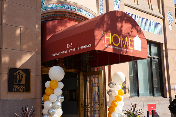 100924 HOME 007