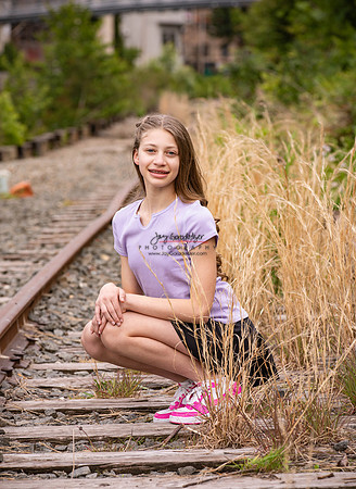 052725 ELIANA 194