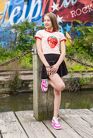 052725 ELIANA 109
