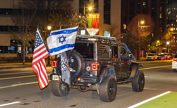 122025 PARADE 048