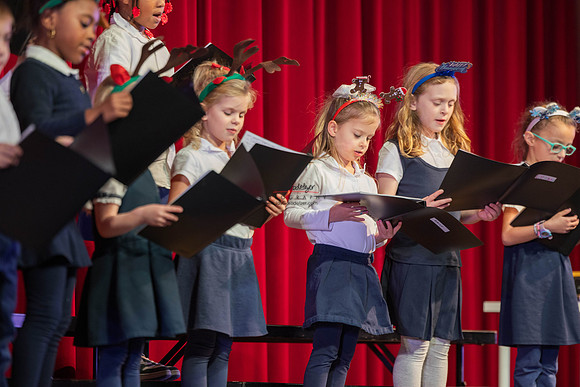 20251209_GraysonSchoolWinterfest-59