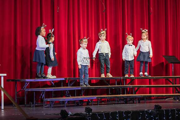 20251209_GraysonSchoolWinterfest-71
