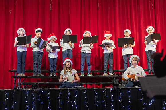 20251209_GraysonSchoolWinterfest-165