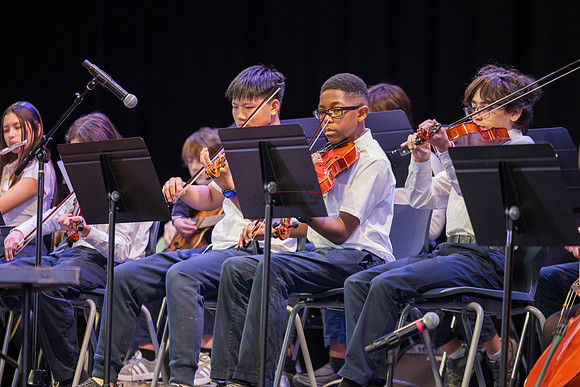 20251209_GraysonSchoolWinterfest-175