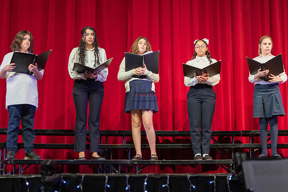 20251209_GraysonSchoolWinterfest-215