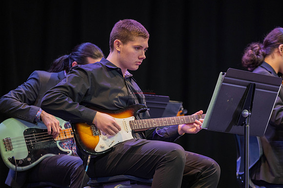 20251209_GraysonSchoolWinterfest-233