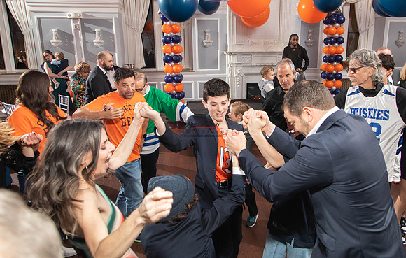 011423 SEBASTIAN 402