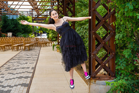 060626 EMERSON 064