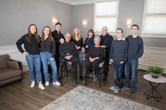 122224 FAMILY 025