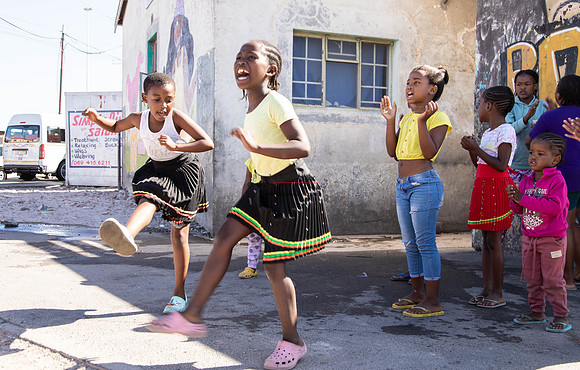 032824 CAPE TOWN 119