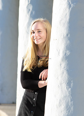 110418 SENIOR 852