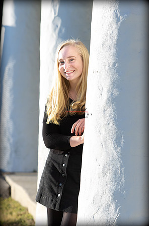 110418 SENIOR 857
