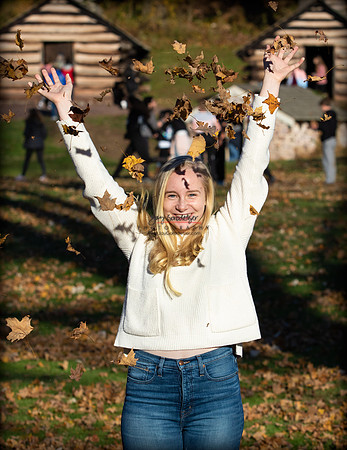 110418 SENIOR 724