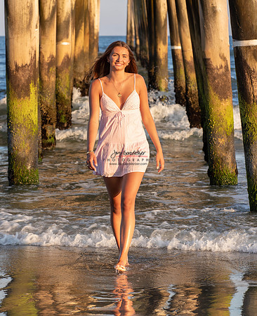 081224 BEACH 711